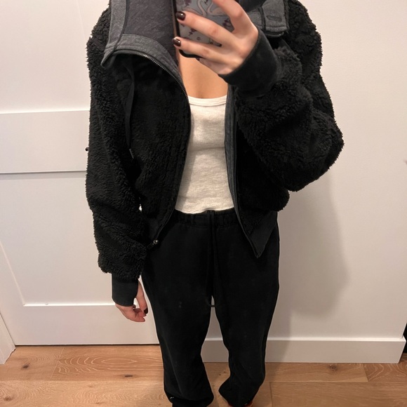 Reversible Lululemonn Fleece Jacket - Picture 5 of 5